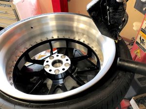 レクサスLC500ホイール交換タイヤ交換組み込み作業画像